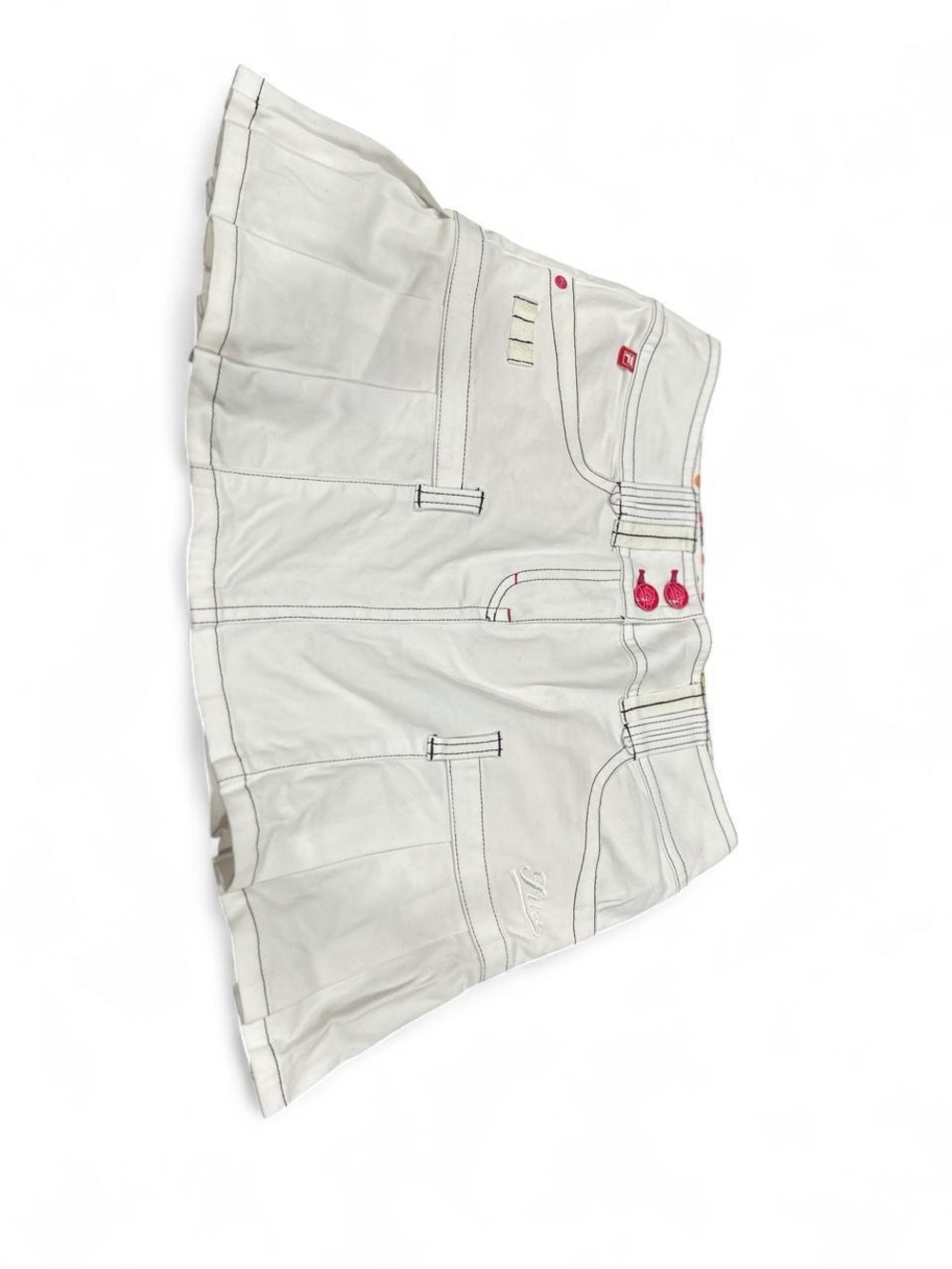Vintage Fila y2k White Pleated Mini Skirt with Pink Accent